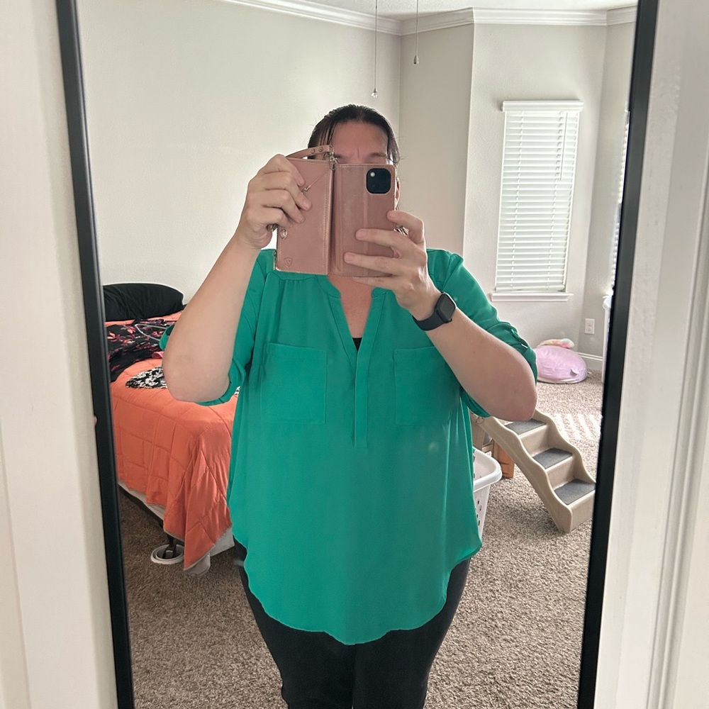 Torrid Green Relaxed Pleated Short Sleeve Blouse